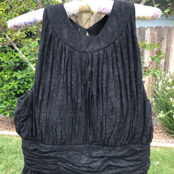 Unique Vintage Little Black Lace Dress - Picture 7 of 8